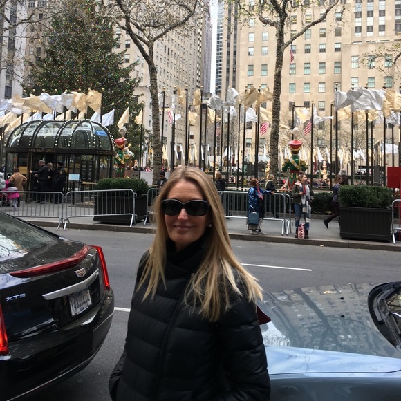 Meet your Posher, Melissa - Picture 2 of 2